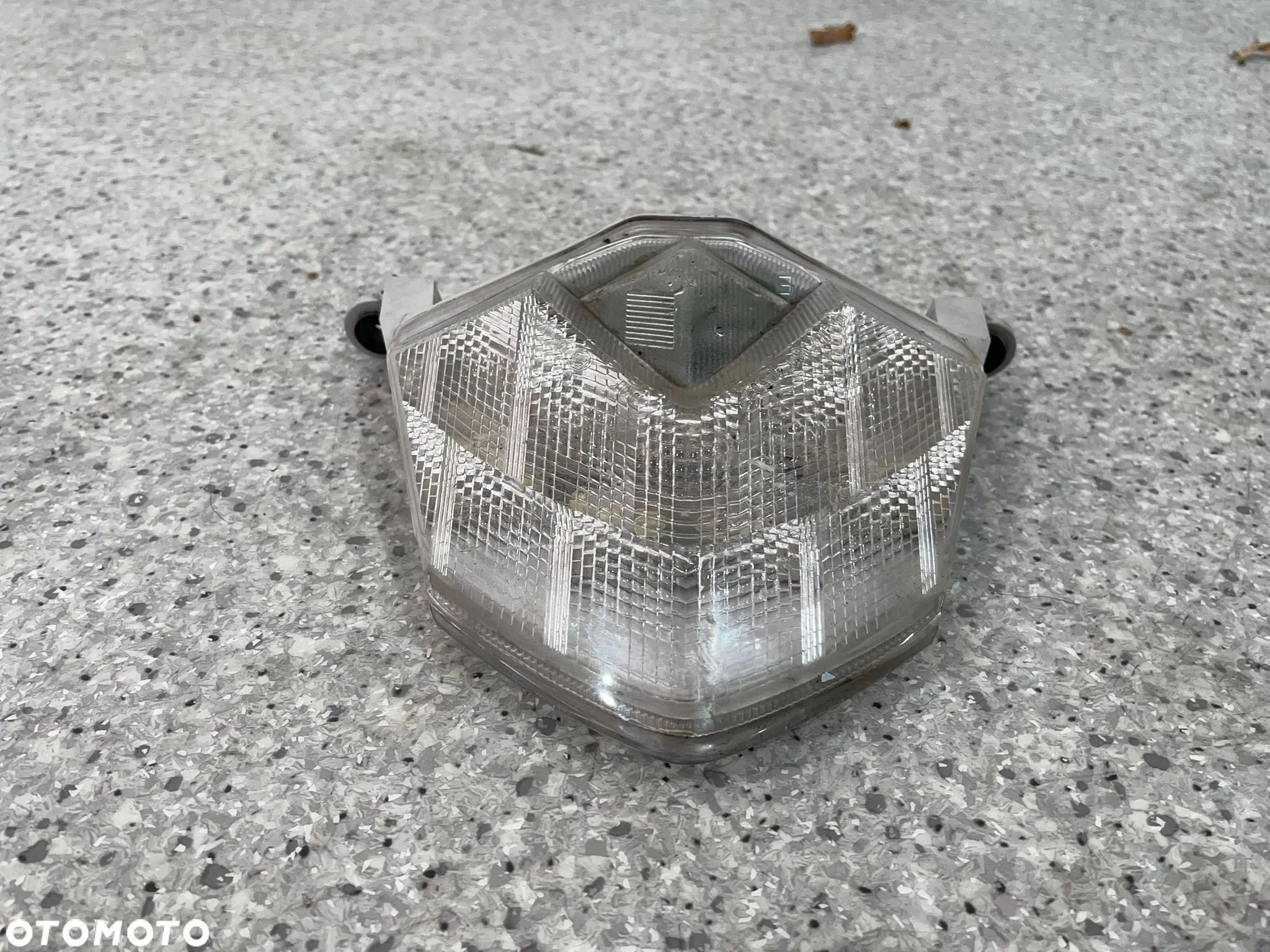 lampa przód Kawasaki Z750,Z1000 (nr1203) - 1