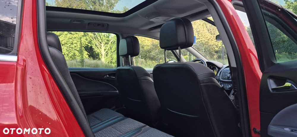 Opel Zafira - 10