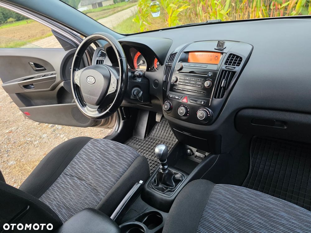 Kia Ceed 1.6 Crdi Comfort - 11