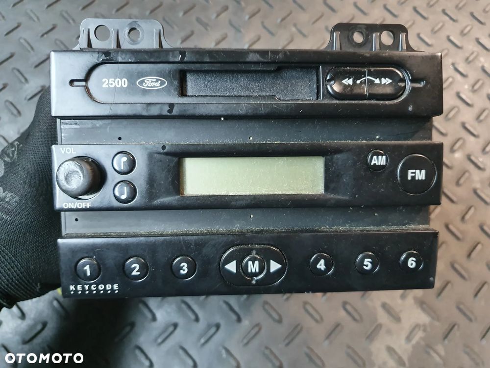 Radio Kasetowe Ford 2S61-18K876-BF FORD FIEST FUSION 2500 FORD - 2