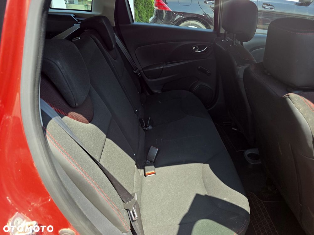 Renault Clio - 17