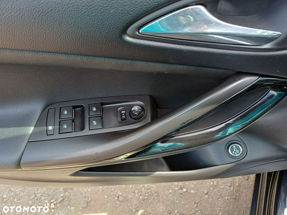 Opel Astra 1.6 CDTI DPF ecoFLEX Start/Stop Exklusiv - 17
