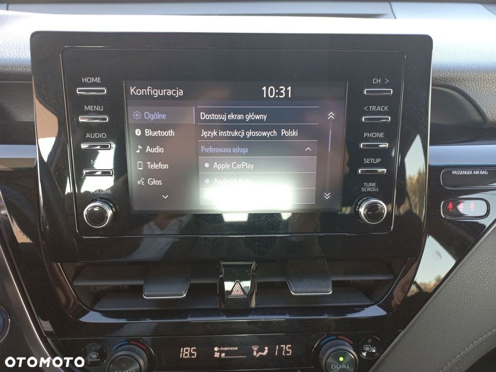 Toyota Camry 2.5 Hybrid Comfort CVT - 23