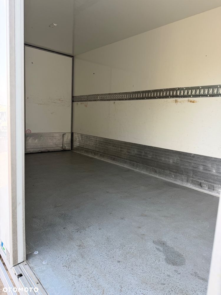 Mercedes-Benz Sprinter 516 CDI Chlodnia Winda Xarios 350 12/230v - 6