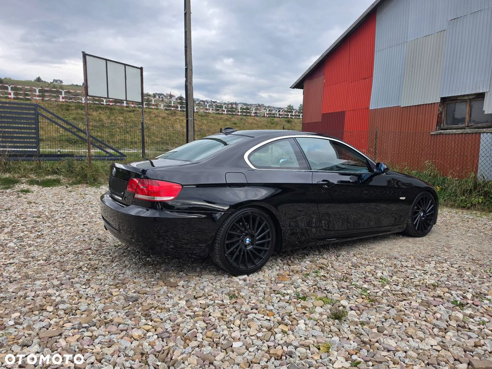 BMW Seria 3 325xi - 4