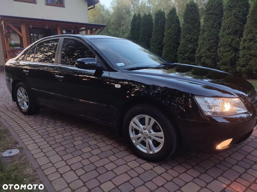 Hyundai Sonata 2.0 Style - 2