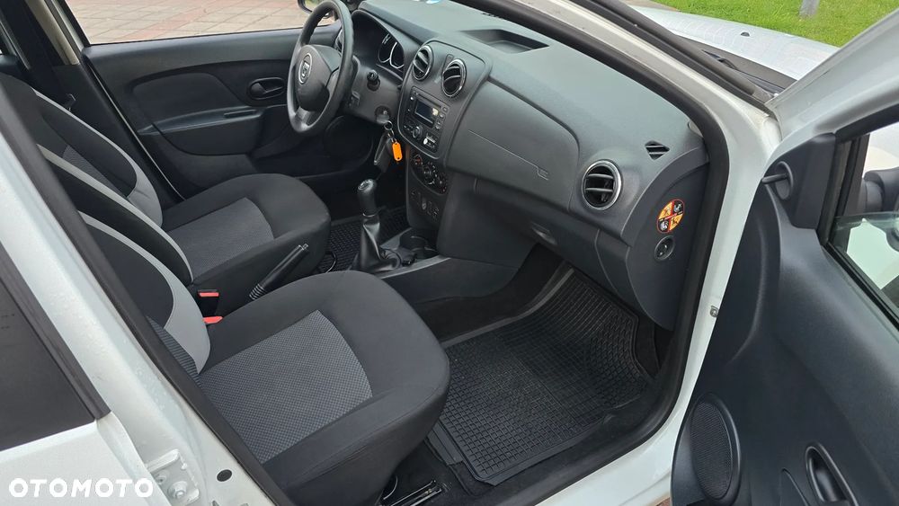 Dacia Sandero - 27
