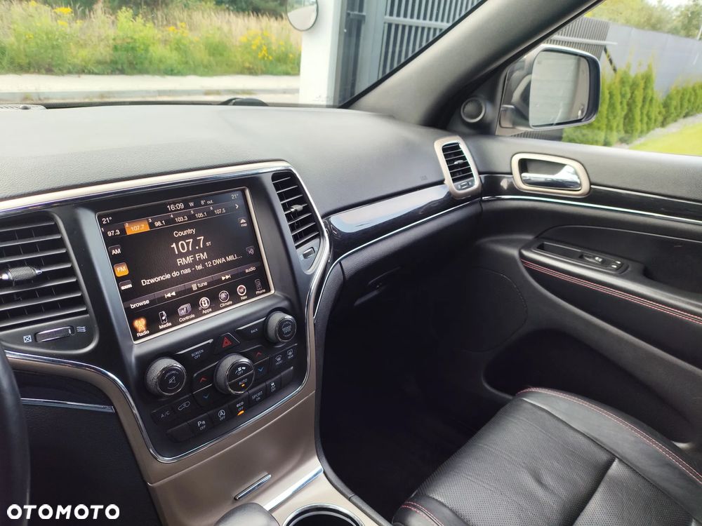 Jeep Grand Cherokee - 20