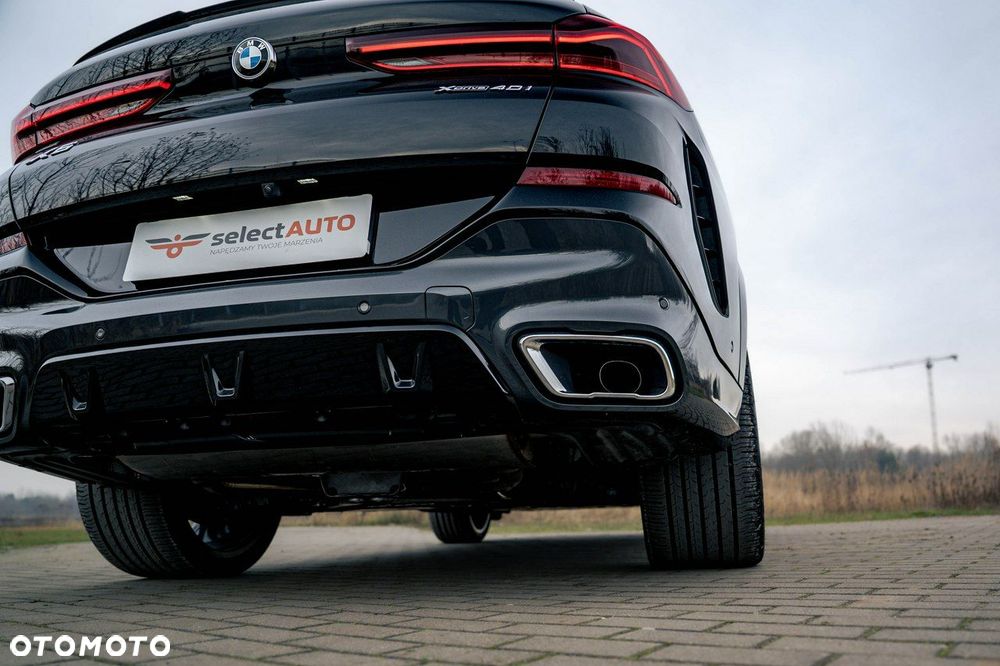 BMW X6 xDrive40i - 18