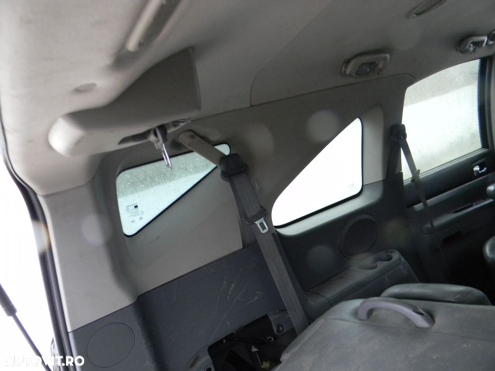 Dezmembrari  Ssangyong RODIUS  2005  > 0000 2.7 Xdi Motorina - 46