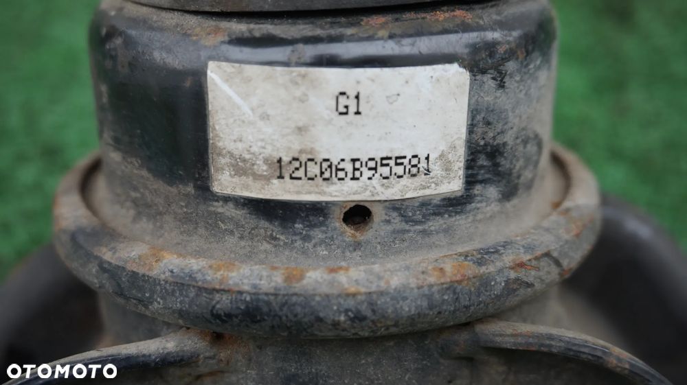 Hyundai IX35 Kia Sportage III 1.7 CRDI poduszka silnika olejowa - 3