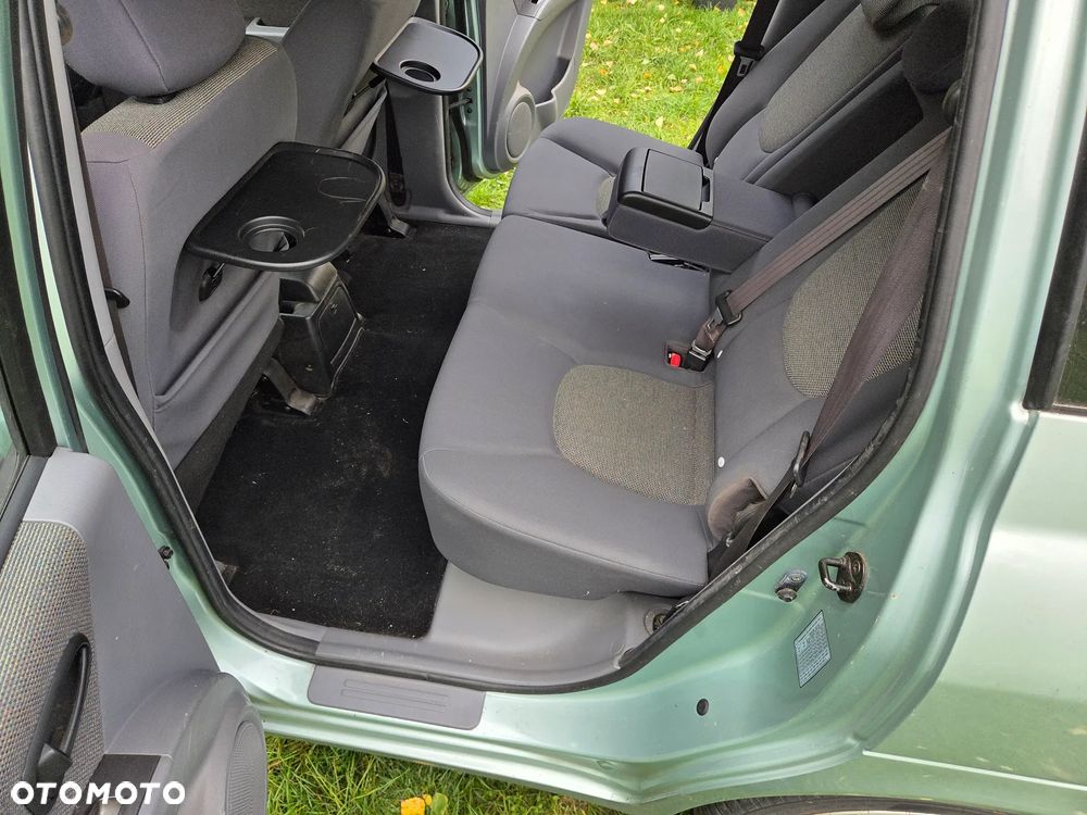Hyundai Matrix 1.6 Elegance - 8