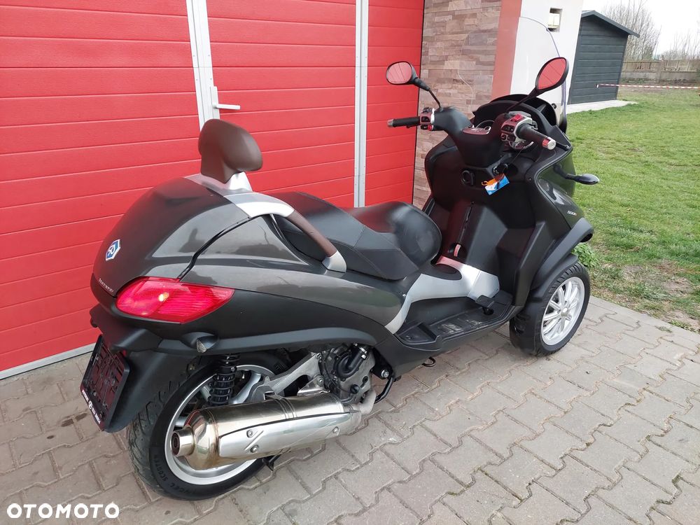 Piaggio MP-3 - 3