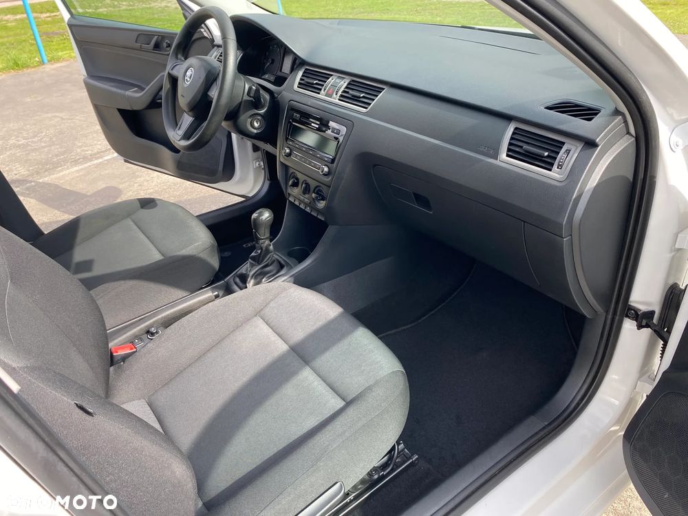 Skoda RAPID 1.2 TSI Drive - 12