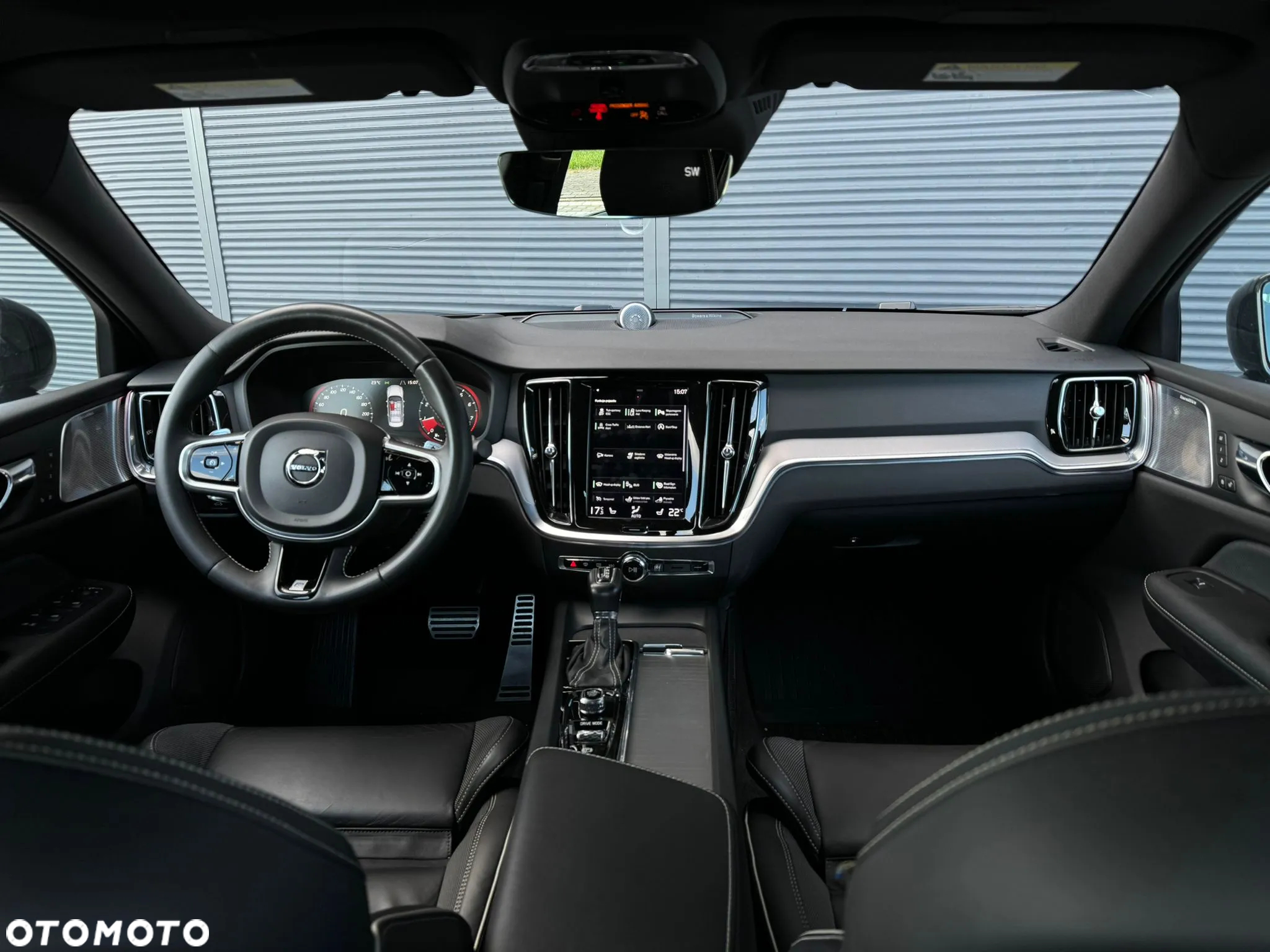 Volvo S60 T6 AWD R-Design - 11