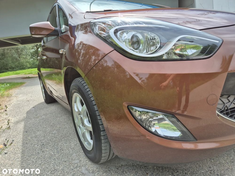 Hyundai ix20 1.4 Premium - 11