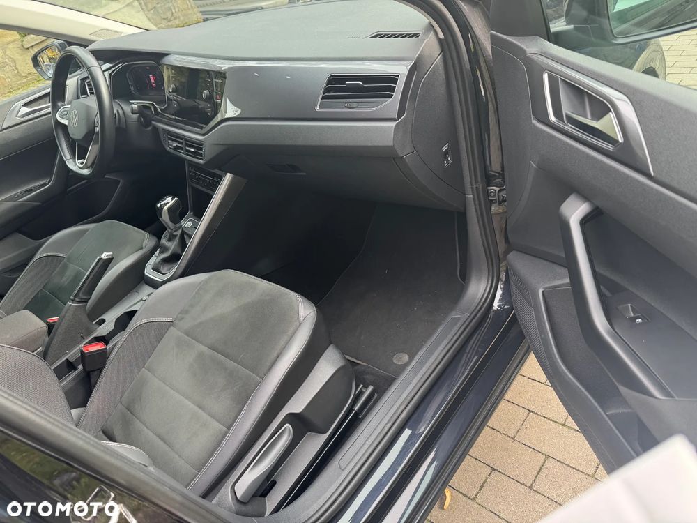 Volkswagen Polo - 11