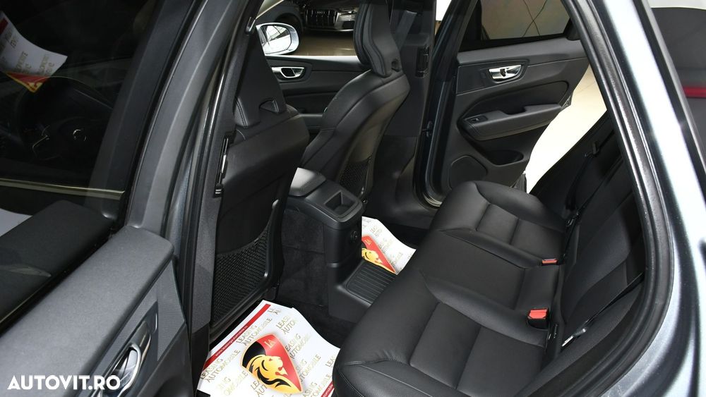 Volvo XC 60 Recharge T6 Twin Engine eAWD Inscription Expression - 11