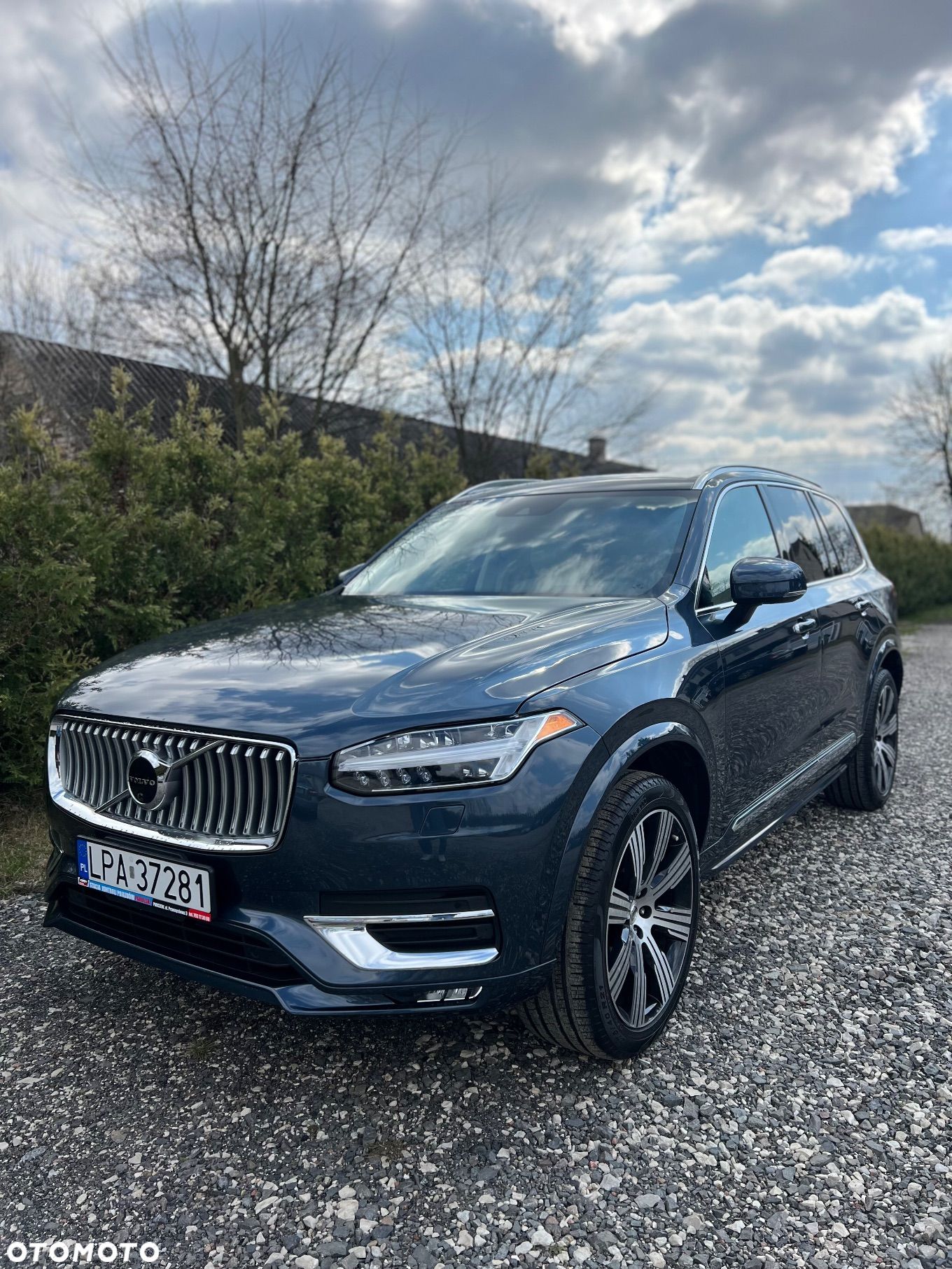 Volvo XC 90 - 1