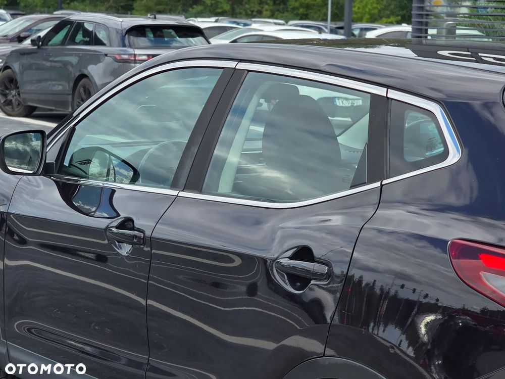 Nissan Qashqai 1.2 DIG-T Tekna EU6 - 12