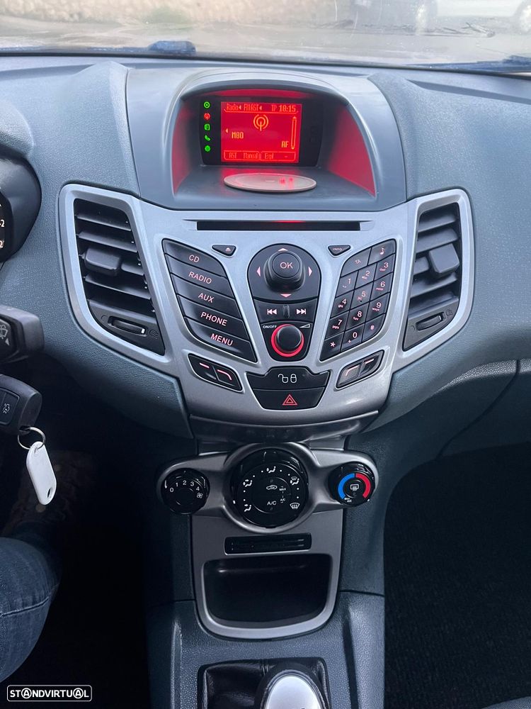 Ford Fiesta 1.6 TDCI ECOnetic Trend - 10