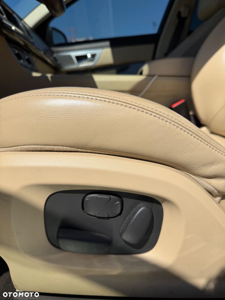 Jaguar XF 3.0 T AWD Premium Luxury - 18