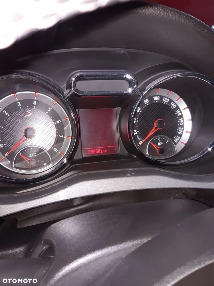 Opel Adam 1.4 Turbo S - 24