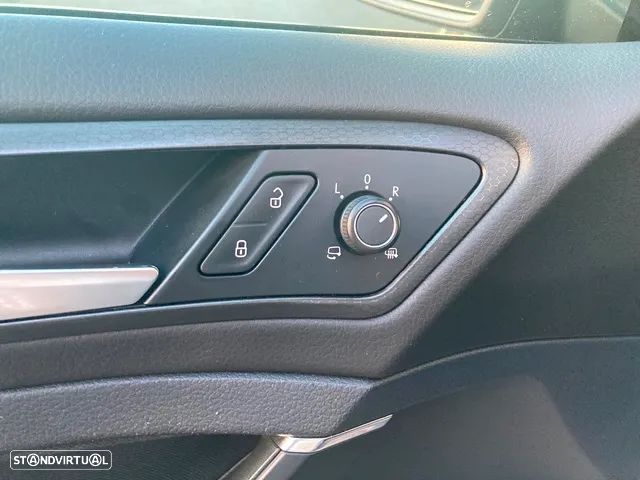 VW Golf 1.4 GTE Plug-In-Hybrid DSG - 33