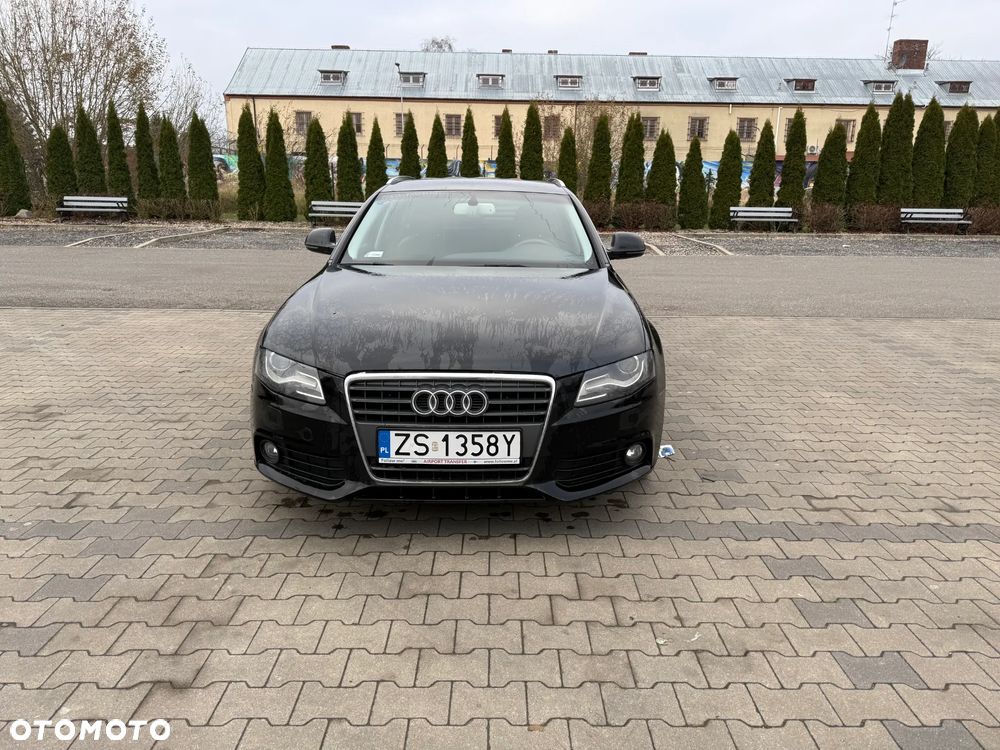 Audi A4 Avant 2.0 TDI - 8