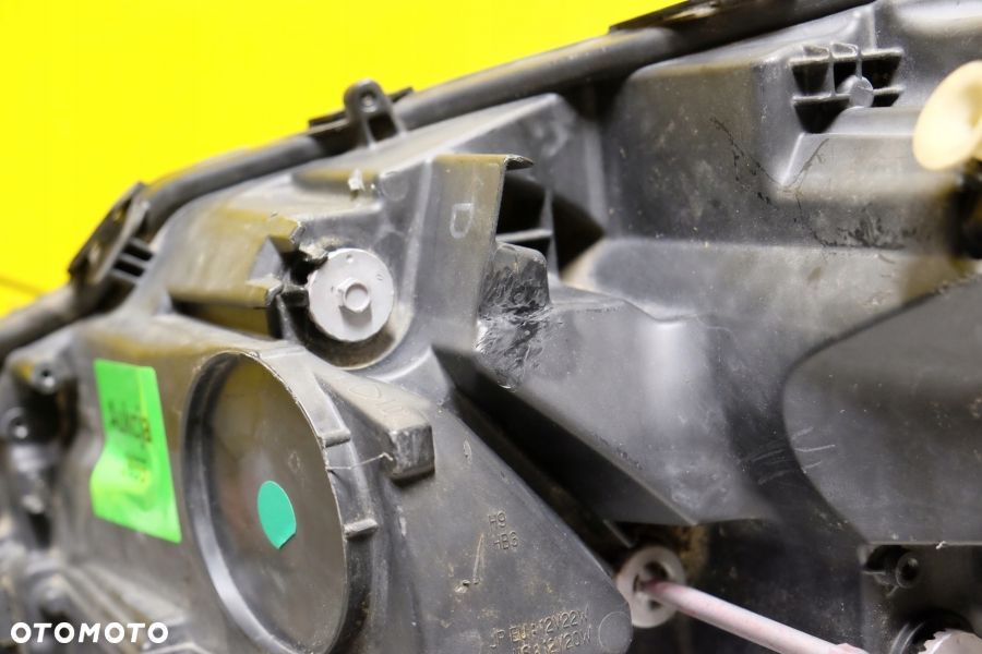 LEXUS LS LS460 2013-2017 REFLEKTOR LAMPA XENON Z LED PRAWA USA - 10