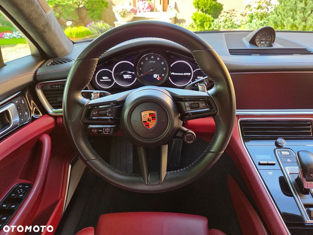Porsche Panamera GTS - 17