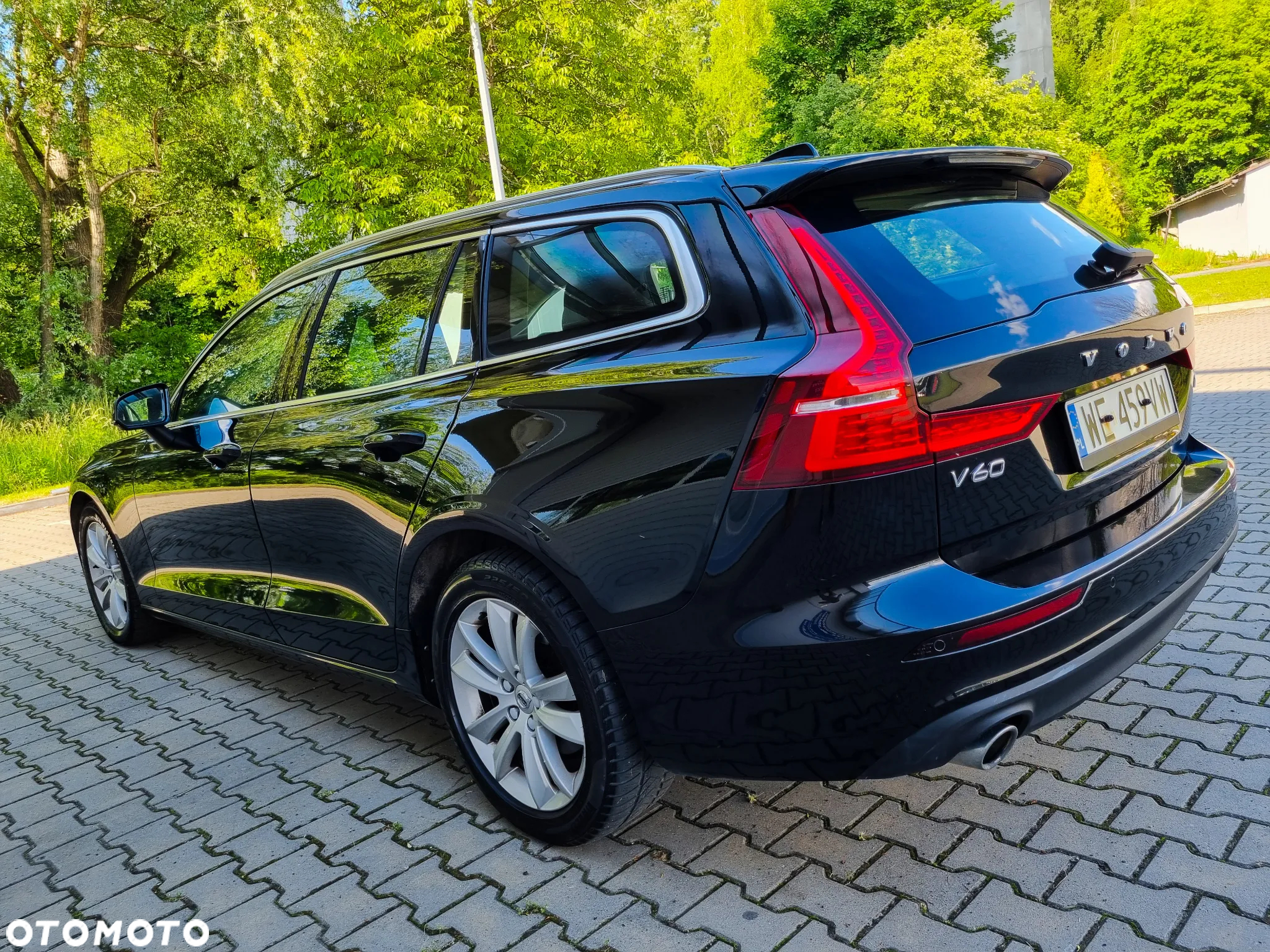 Volvo V60 D4 Momentum Pro - 33