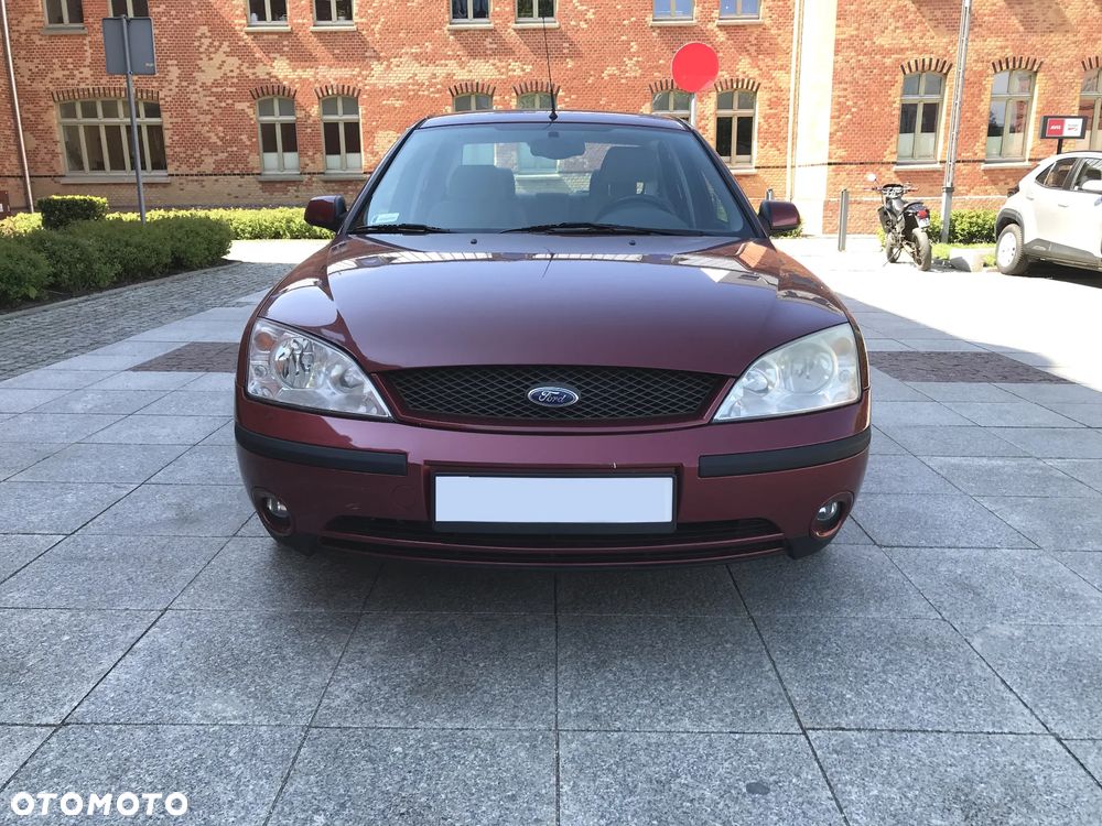 Ford Mondeo 1.8 Ghia - 2