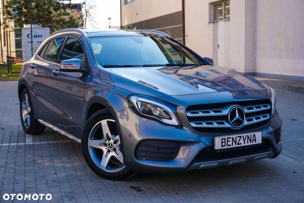 Mercedes-Benz GLA 200 7G-DCT AMG Line - 2