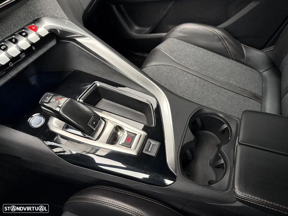 Peugeot 5008 1.5 BlueHDi GT Line EAT8 - 23