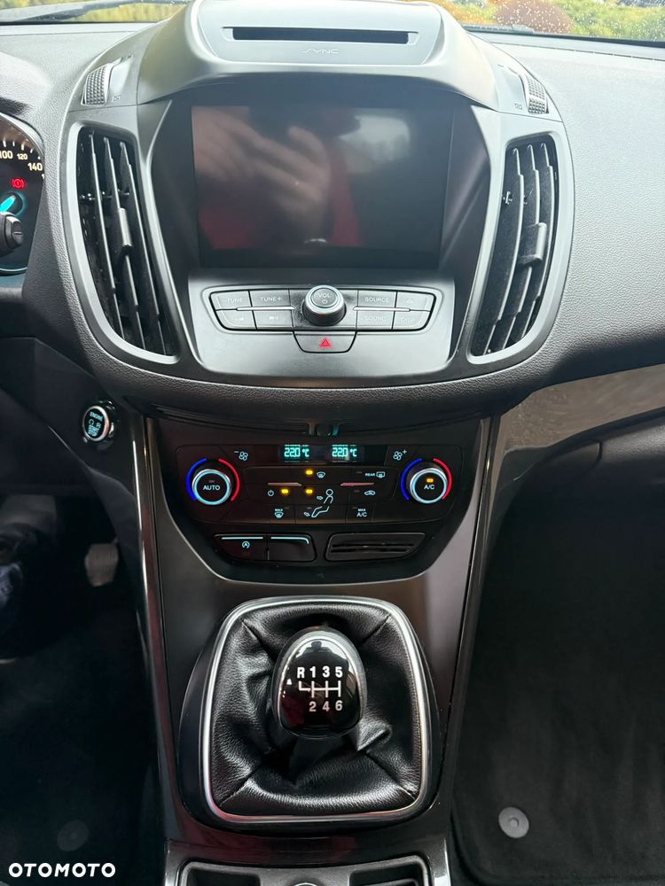 Ford Kuga 2.0 TDCi 4x2 Titanium - 29