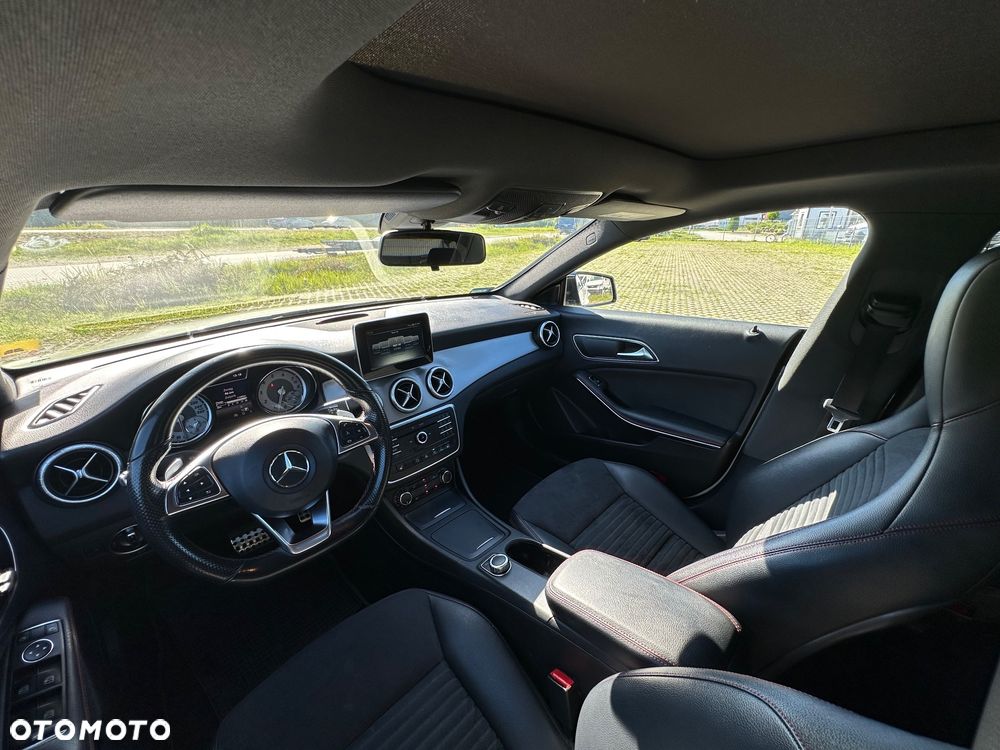 Mercedes-Benz CLA - 19