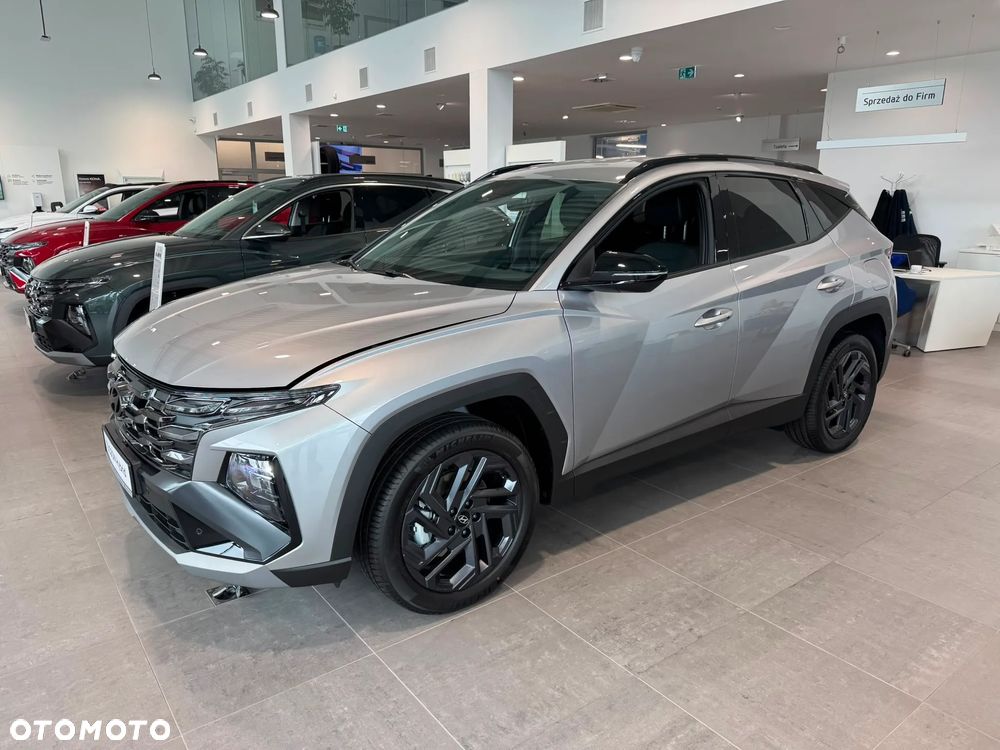 Hyundai Tucson 1.6 T-GDi HEV Smart Black 2WD