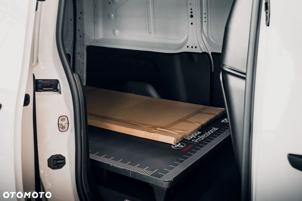 Toyota Proace City - 7