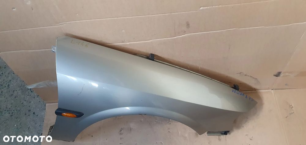 Błotnik prawy przód przedni Opel Vectra B - 2