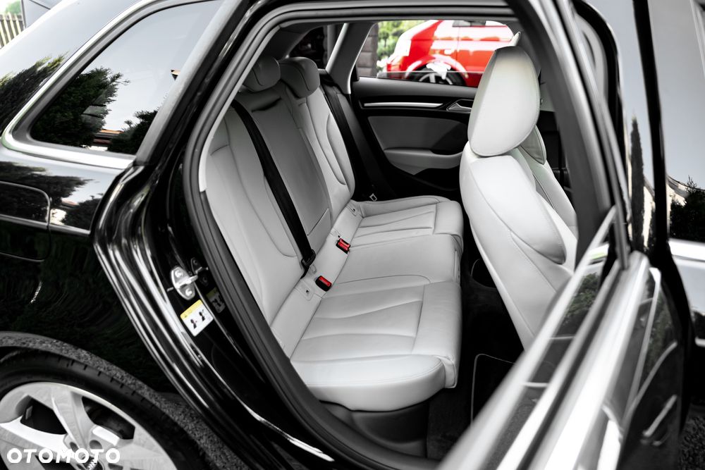 Audi A3 Sportback 1.8 TFSI S tronic S line Sportpaket - 21