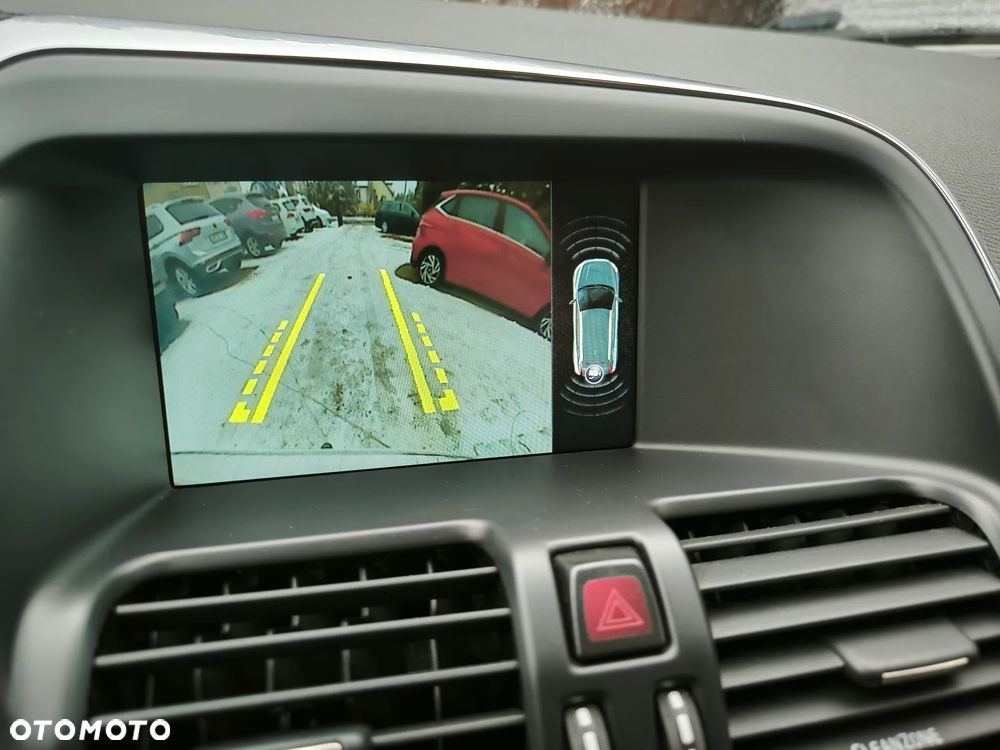 Volvo XC 60 D4 Summum - 17