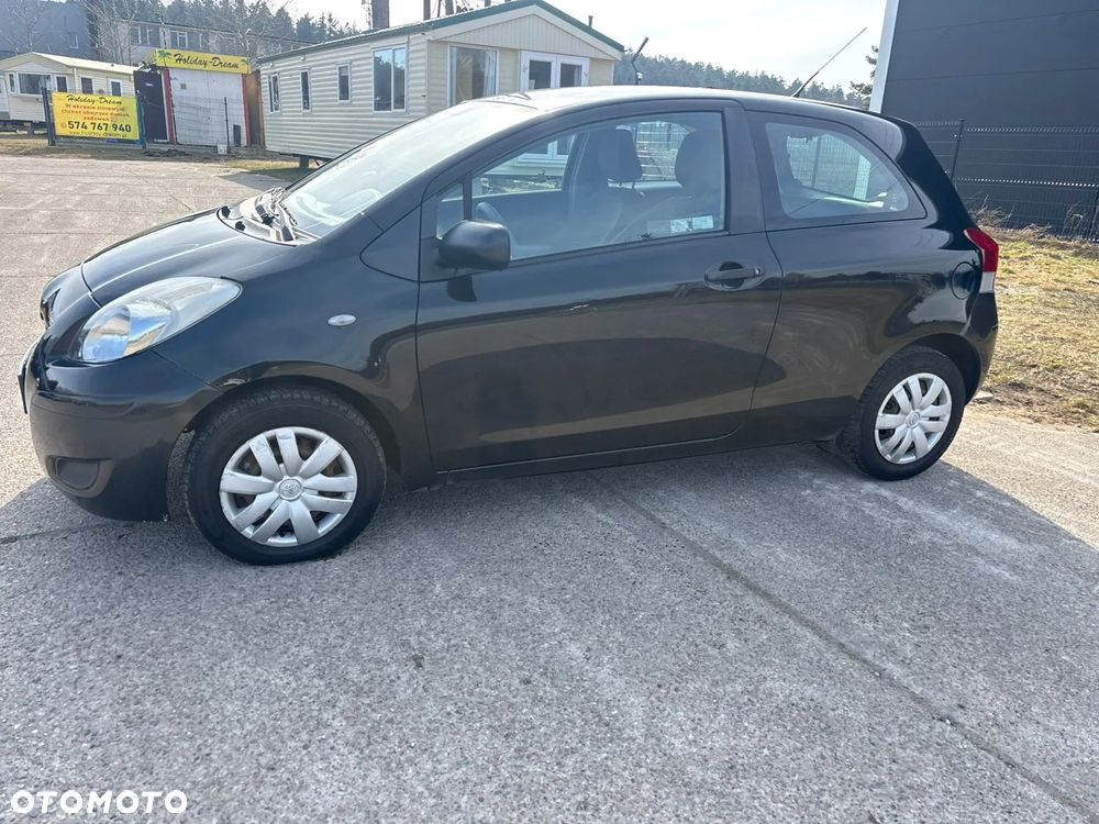 Toyota Yaris 1.0 Entry - 2