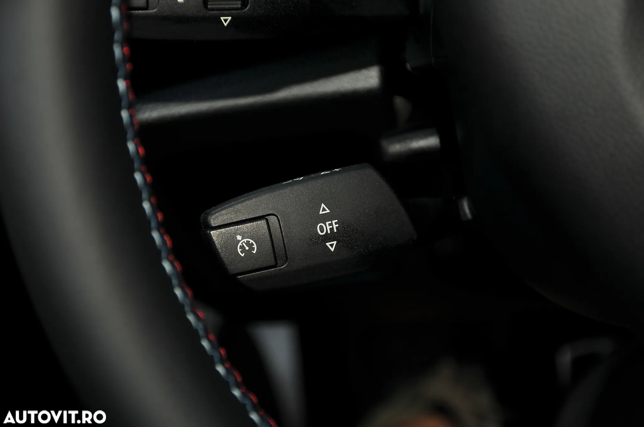 BMW Seria 1 120d - 24