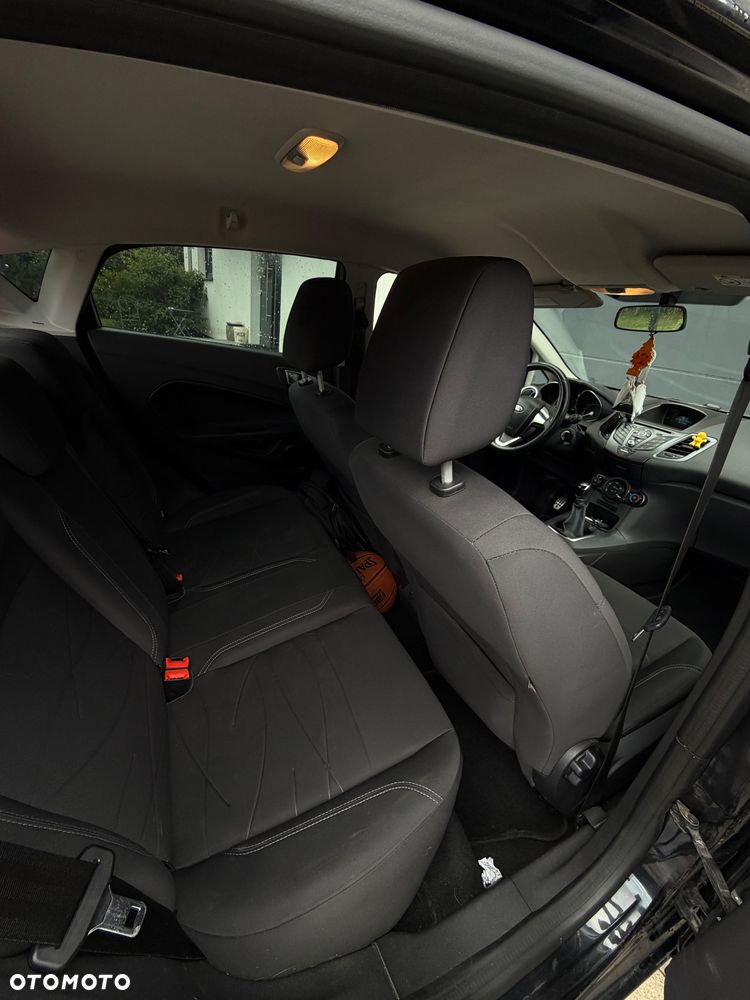 Ford Fiesta - 30