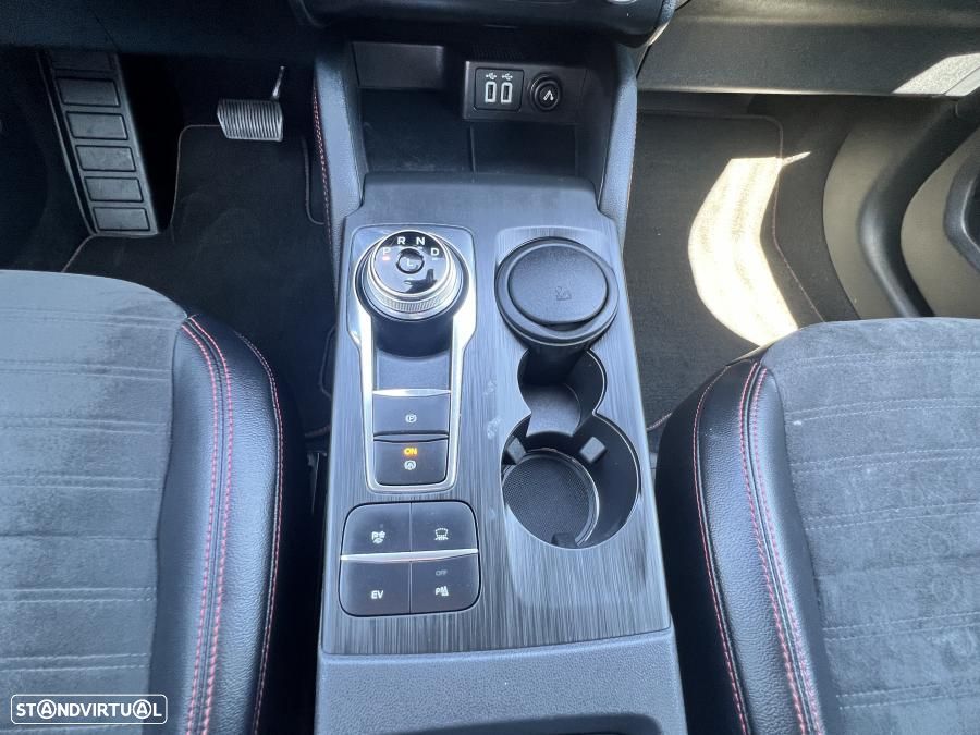 Ford Kuga 2.5 PHEV ST-Line X - 49