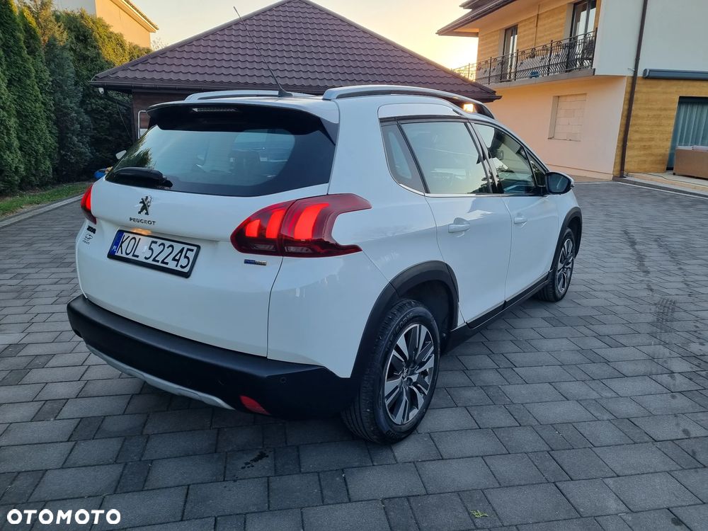 Peugeot 2008 PureTech 110 Stop&Start Allure - 4