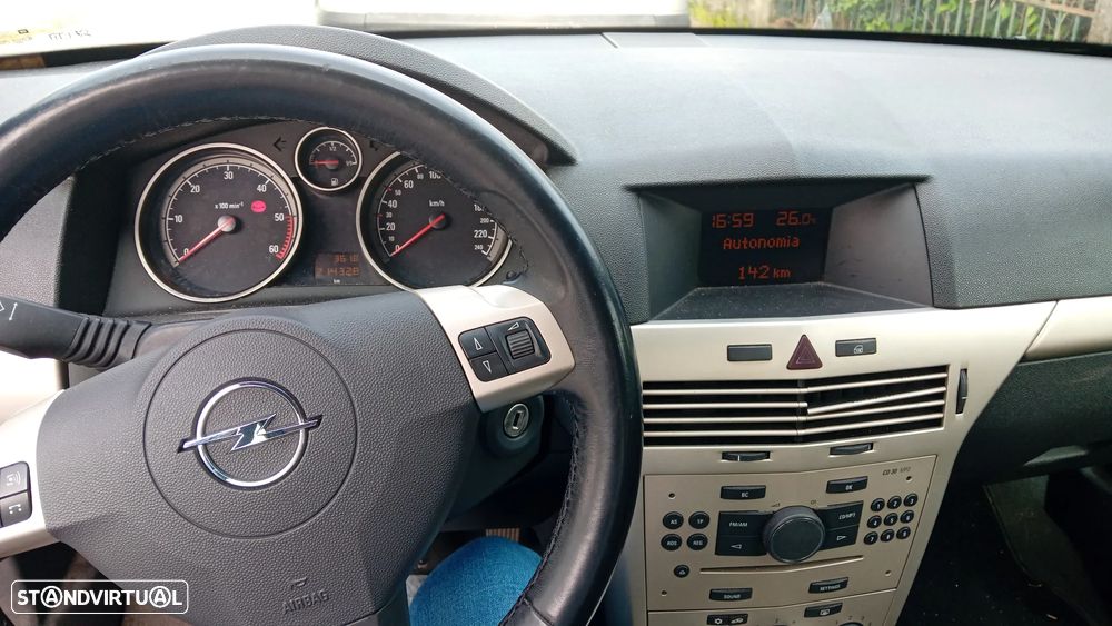 Opel Astra 1.3 CDTI Cosmo - 6