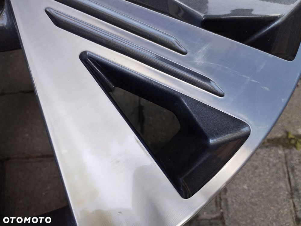felga audi q4 e-tron 89a 8j 19 et45 89a601025c - 5