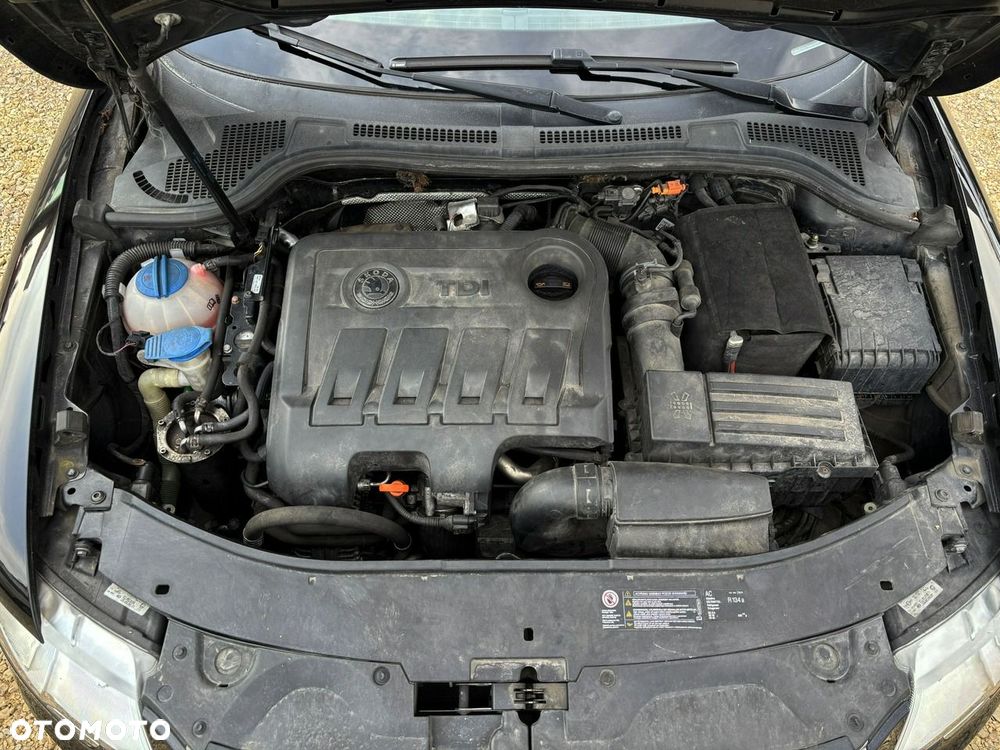 Skoda Superb 2.0 TDI Elegance DSG - 11